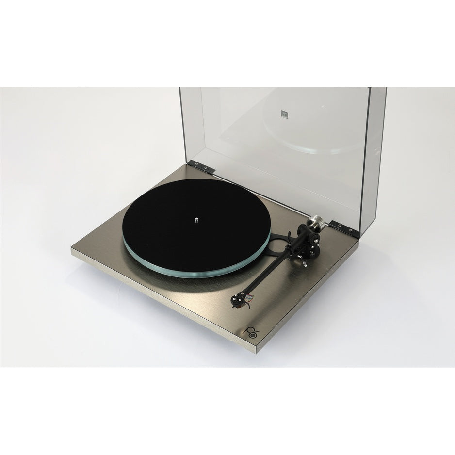 Rega Planar 6 RS Edition Turntable