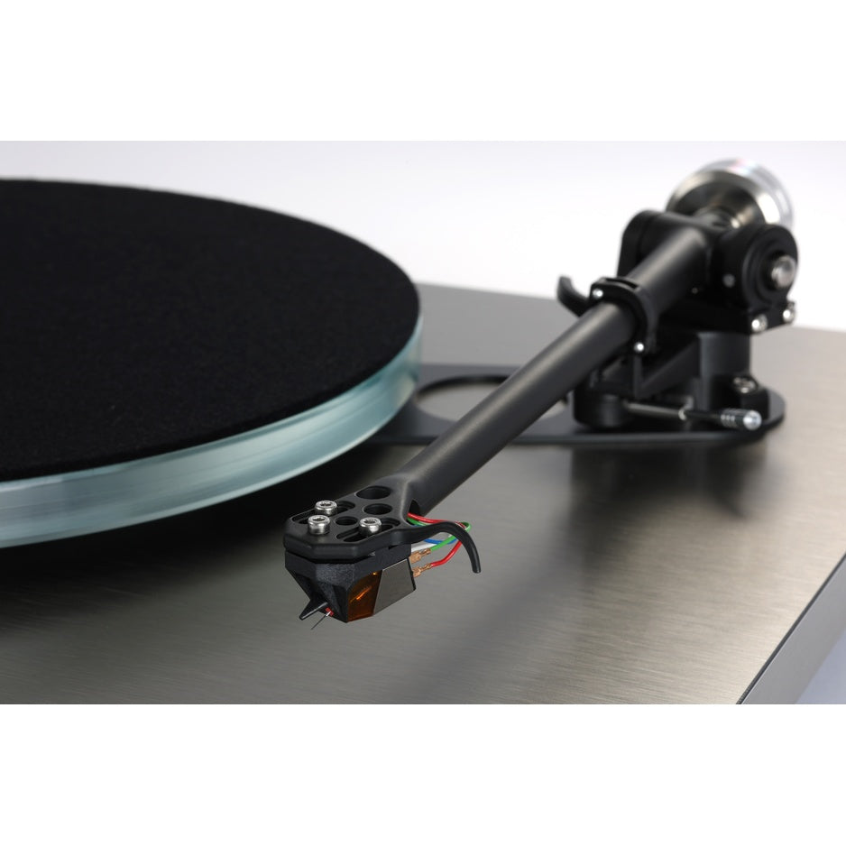 Rega Planar 6 RS Edition Turntable