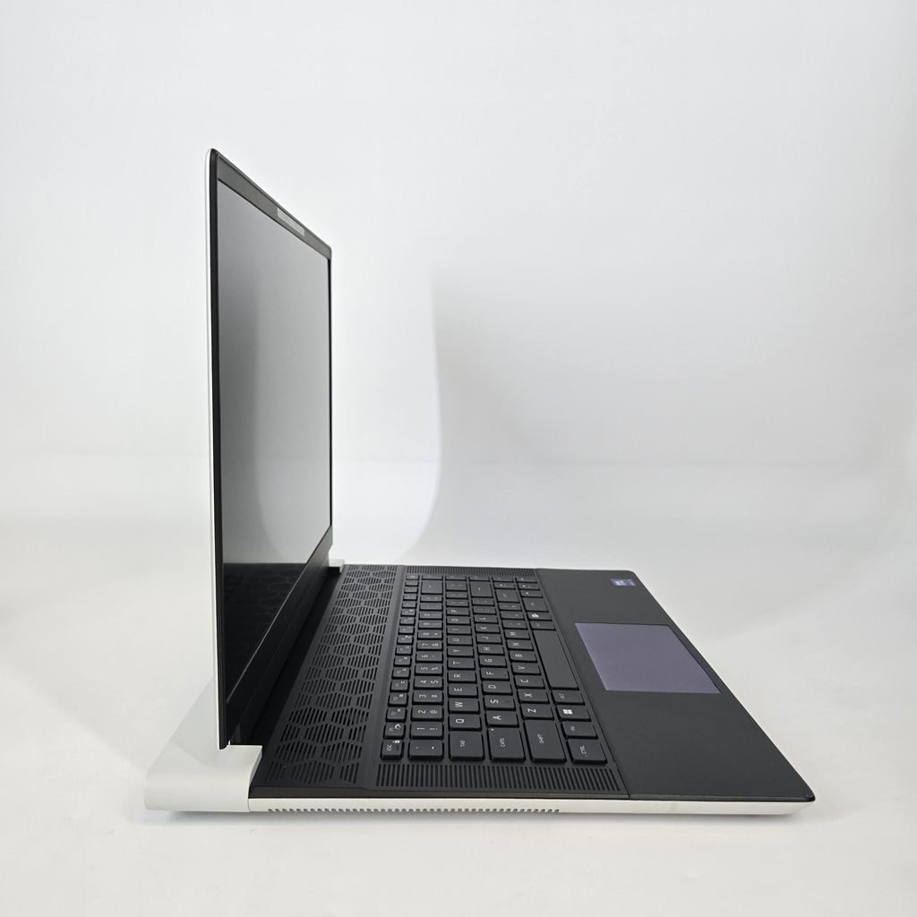 Dell Alienware X16 R2 Silver 2.3 GHz Intel Core Ultra 9 32GB RAM 1TB Solid State Drive NVIDIA GeForce RTX 4080 12 GB