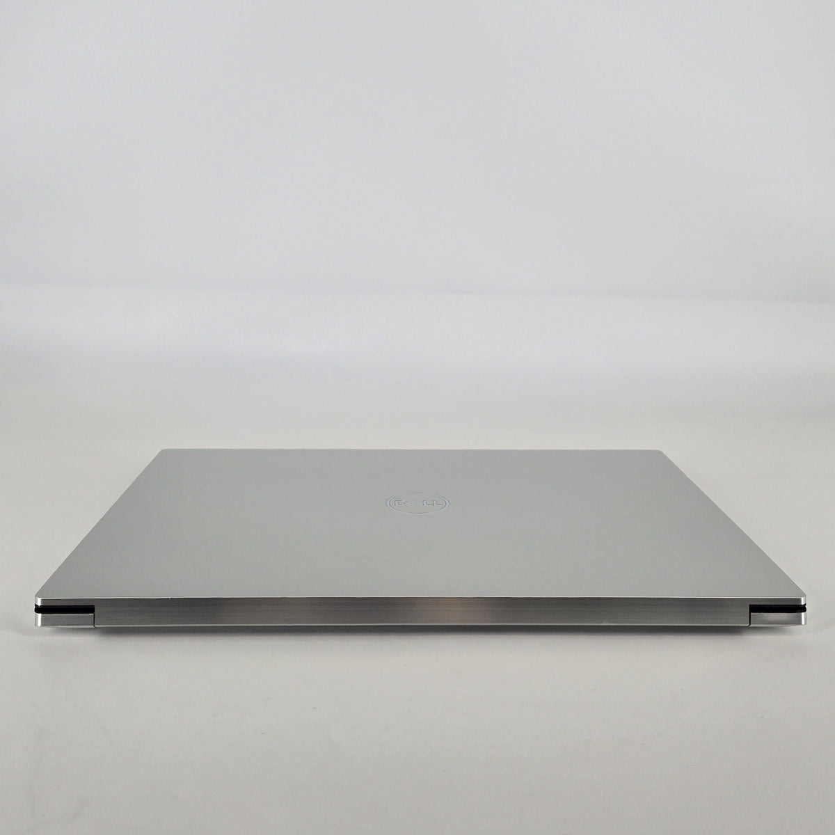 Dell XPS 15 9500 Silver 2.4 GHz Intel Core i9 10th Gen. 64GB RAM 2TB Solid State Drive 256GB Solid State Drive NVIDIA GeForce GTX 1650 Ti 4 GB
