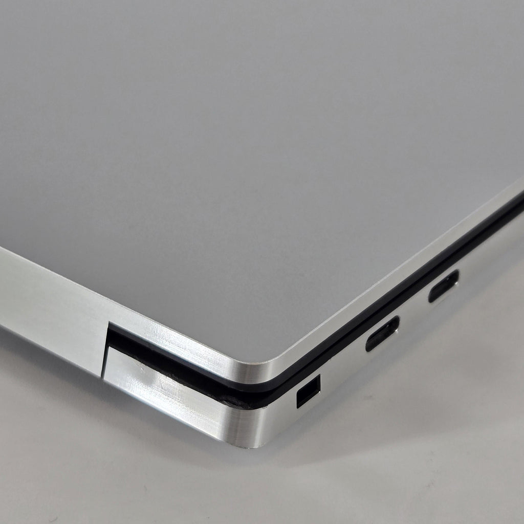 Dell XPS 15 9500 Silver 2.4 GHz Intel Core i9 10th Gen. 64GB RAM 2TB Solid State Drive 256GB Solid State Drive NVIDIA GeForce GTX 1650 Ti 4 GB