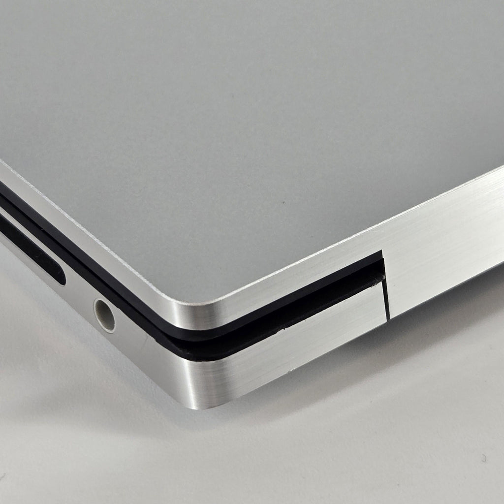 Dell XPS 15 9500 Silver 2.4 GHz Intel Core i9 10th Gen. 64GB RAM 2TB Solid State Drive 256GB Solid State Drive NVIDIA GeForce GTX 1650 Ti 4 GB