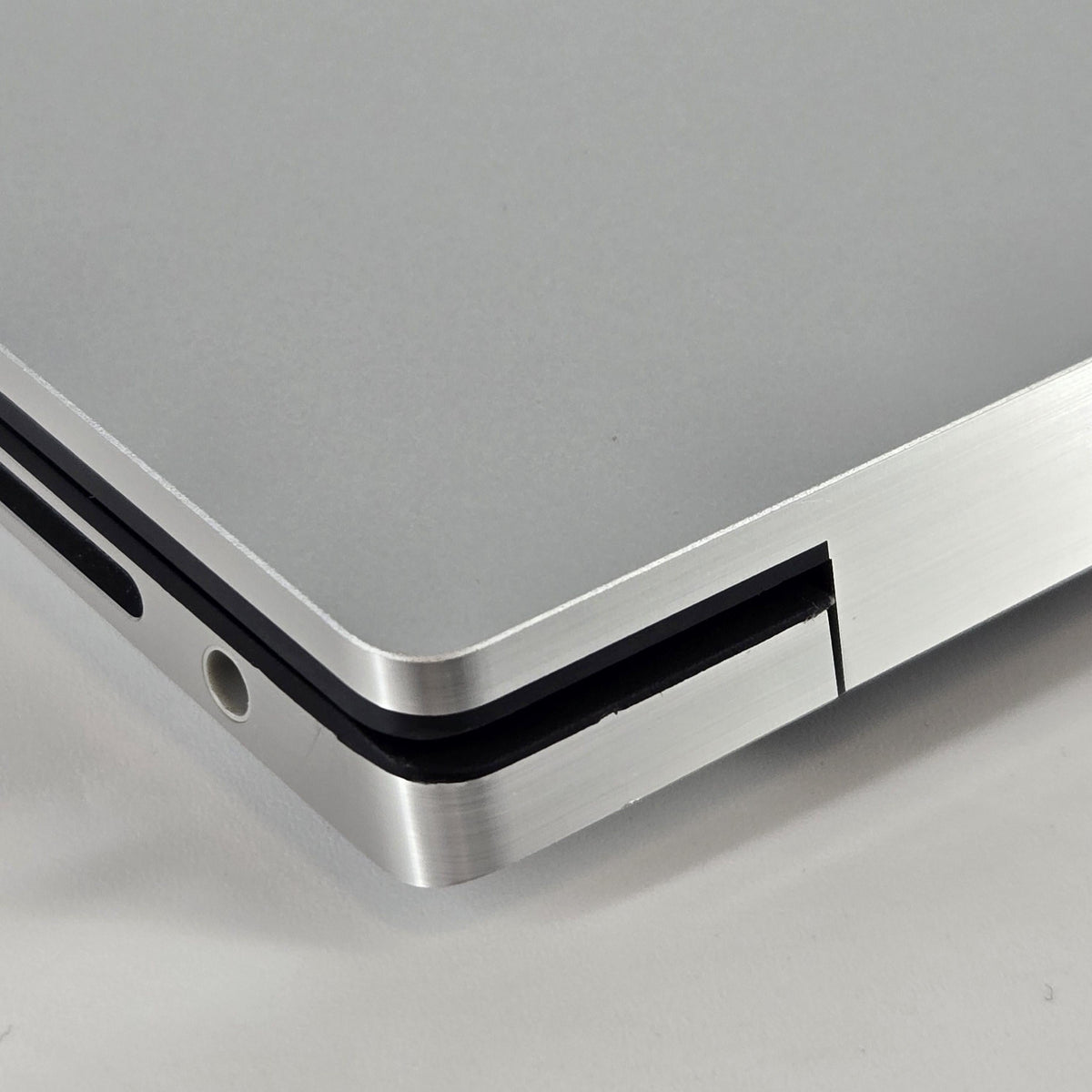 Dell XPS 15 9500 Silver 2.4 GHz Intel Core i9 10th Gen. 64GB RAM 2TB Solid State Drive 256GB Solid State Drive NVIDIA GeForce GTX 1650 Ti 4 GB