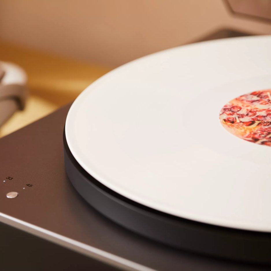 Cambridge Audio Alva ST Belt Drive Turntable with Bluetooth® aptX HD