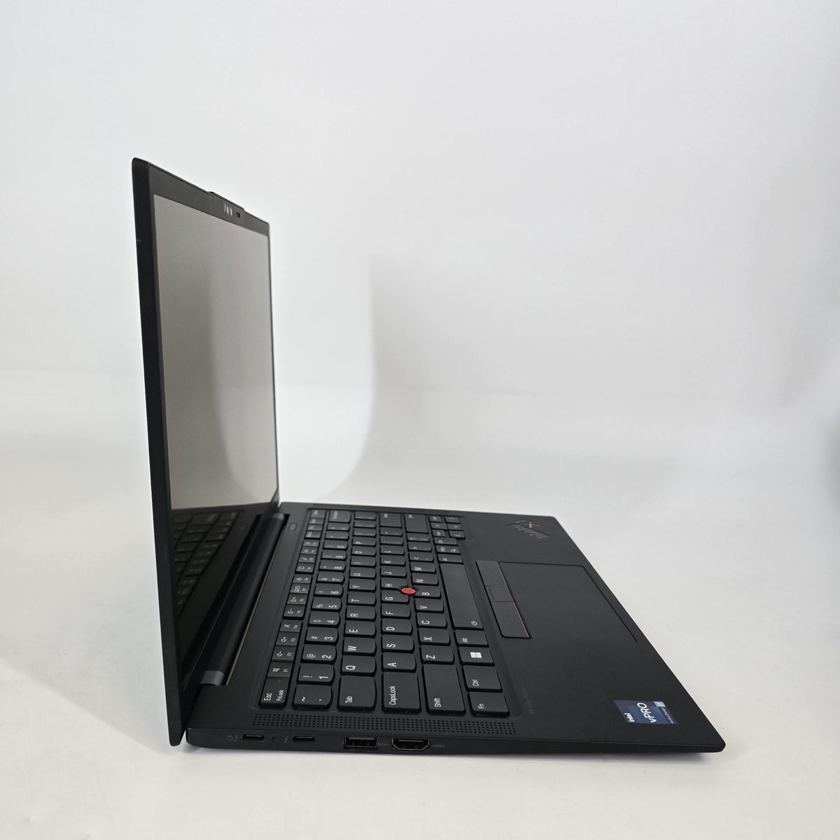 Lenovo ThinkPad X1 Carbon Gen 11 14 Black 1.8 GHz Intel Core i7 13th Gen. 32GB RAM 2TB Solid State Drive
