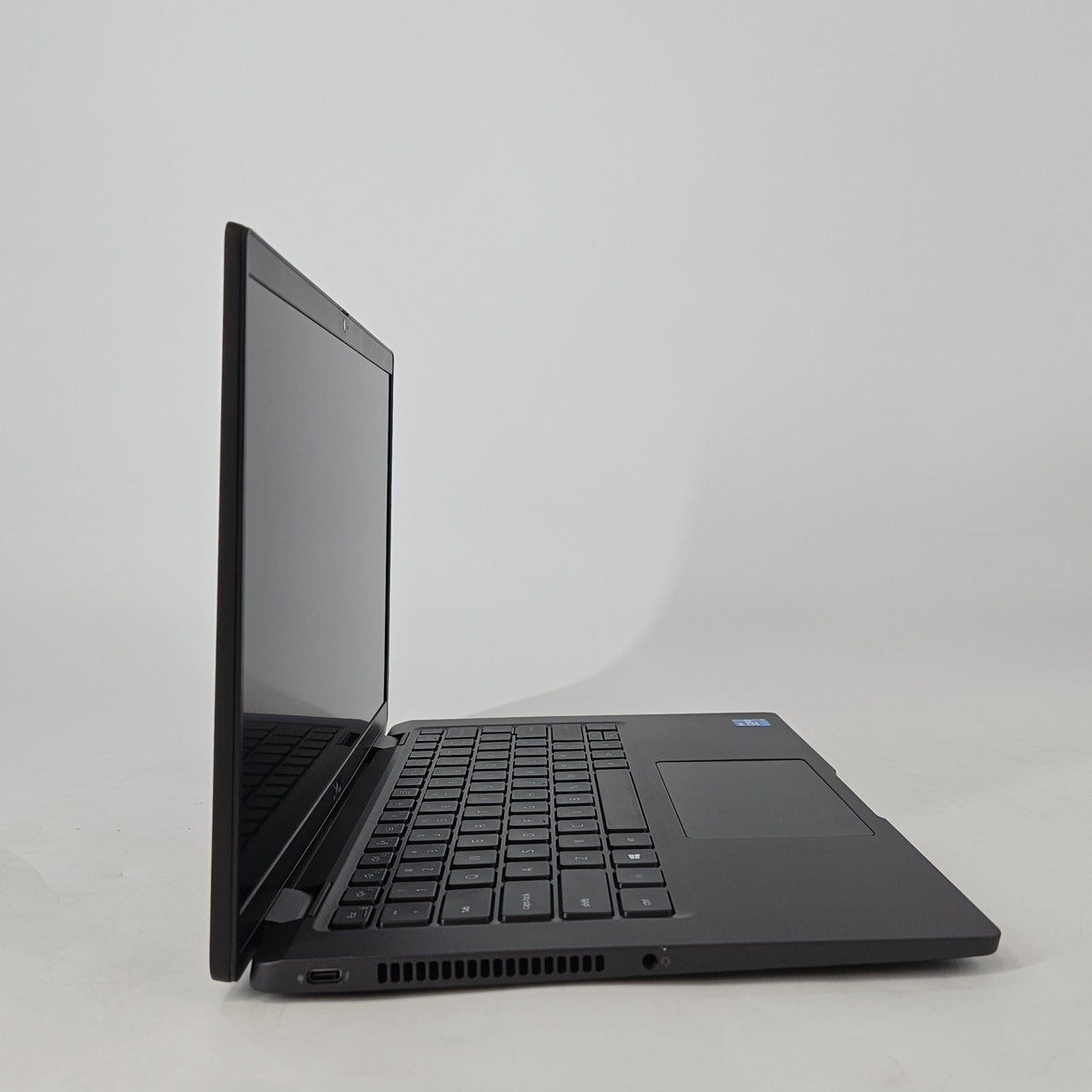 Dell Latitude 7420 14 Black 2.6 GHz Intel Core i5 11th Gen. 16GB RAM 256GB Solid State Drive