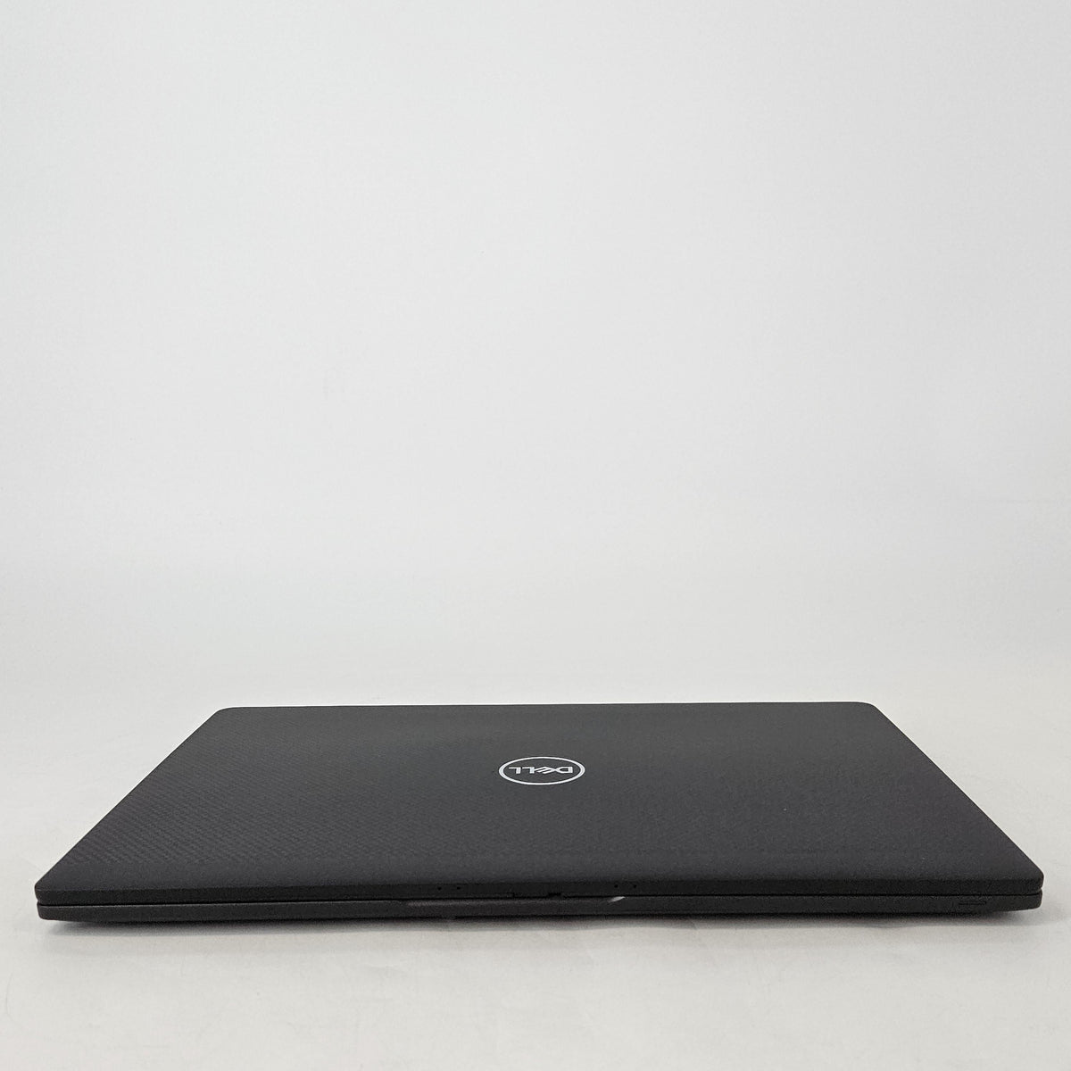 Dell Latitude 7420 14 Black 2.6 GHz Intel Core i5 11th Gen. 16GB RAM 256GB Solid State Drive