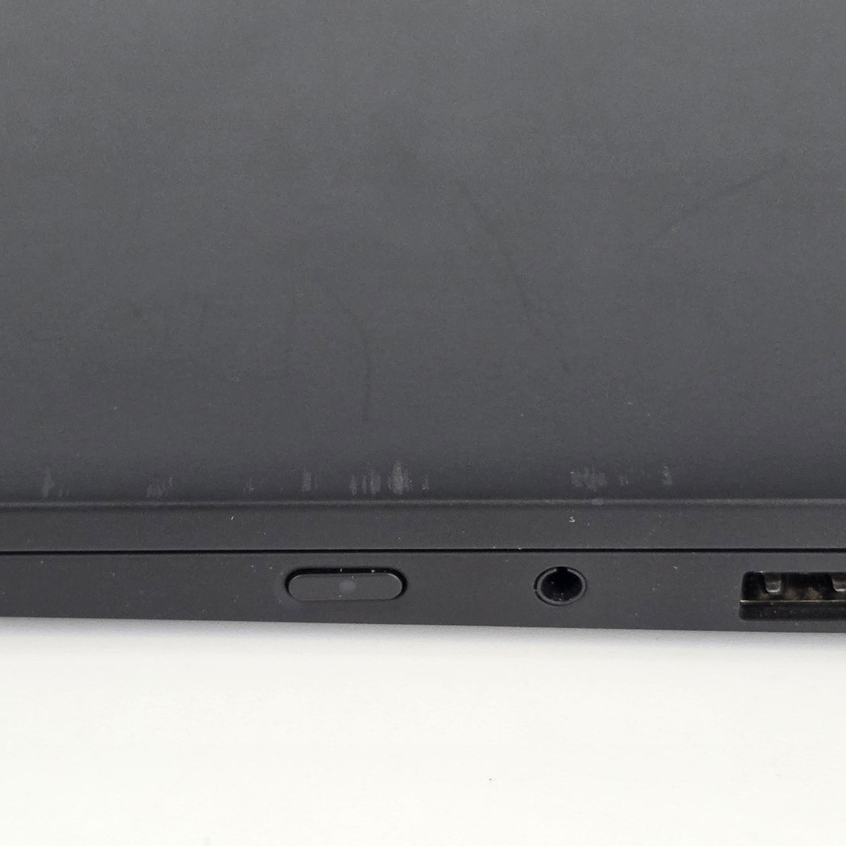Lenovo ThinkPad X1 Carbon Gen 12 14 Black 1.7 GHz Intel Core Ultra 7 16GB RAM 512GB Solid State Drive