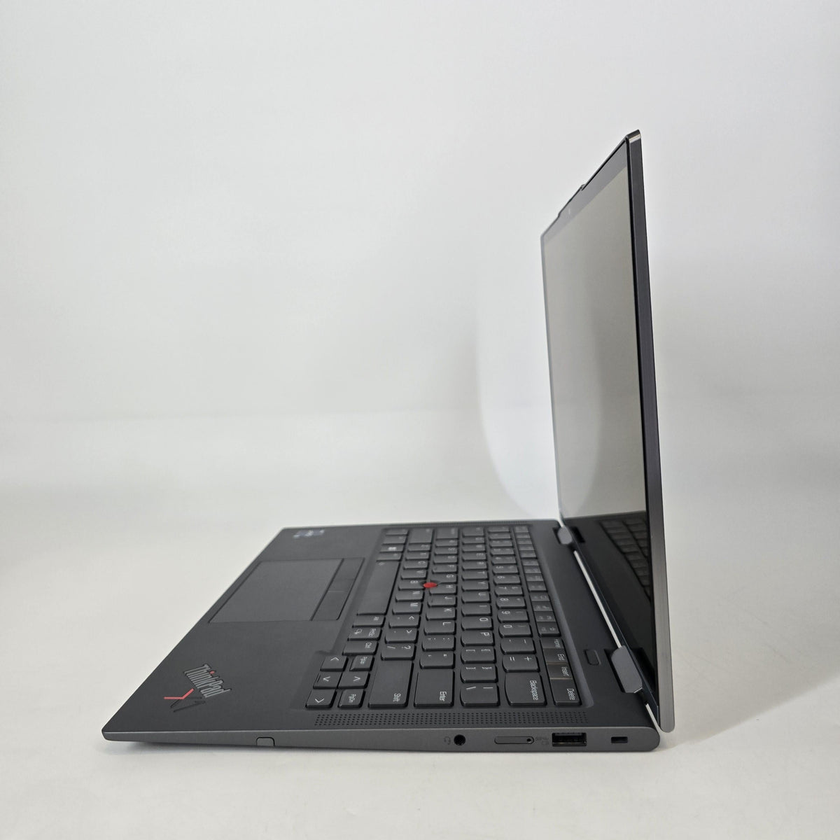 Lenovo ThinkPad X1 Yoga Gen 7 14 Gray 1.8 GHz Intel Core i7 12th Gen. 16GB RAM 512GB Solid State Drive
