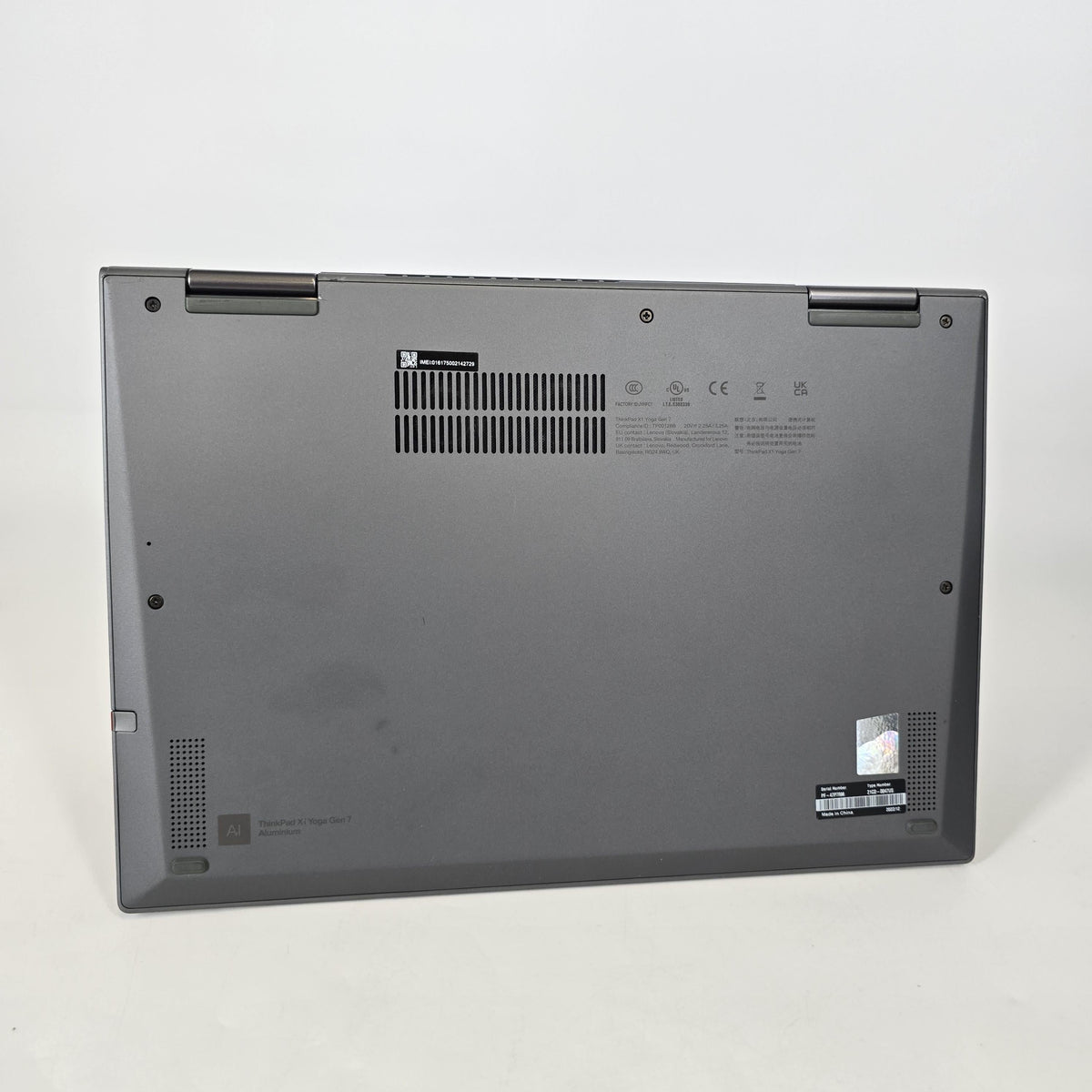 Lenovo ThinkPad X1 Yoga Gen 7 14 Gray 1.8 GHz Intel Core i7 12th Gen. 16GB RAM 512GB Solid State Drive