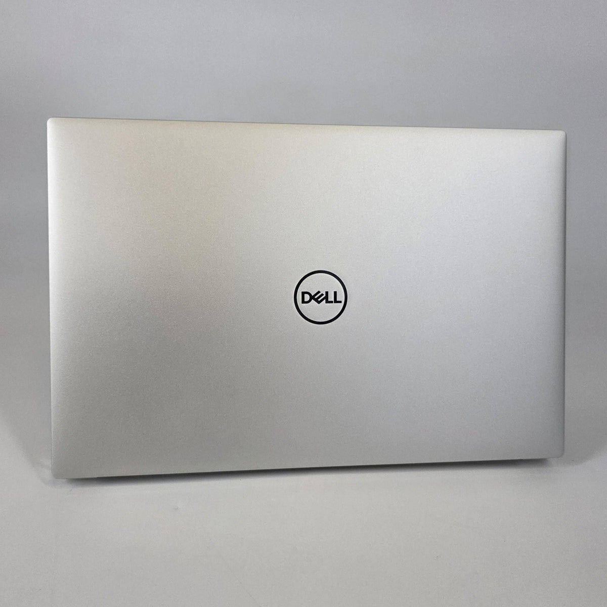 Dell XPS 15 9530 Silver 2.4 GHz Intel Core i7 13th Gen. 16GB RAM 1TB Solid State Drive Intel Arc A370M 4 GB