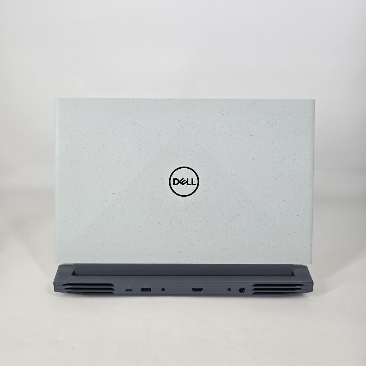 Dell G15 5515 15.6 White 3.2 GHz AMD Ryzen 7 5800H 8GB RAM 512GB Solid State Drive NVIDIA GeForce RTX 3050 Ti 4 GB