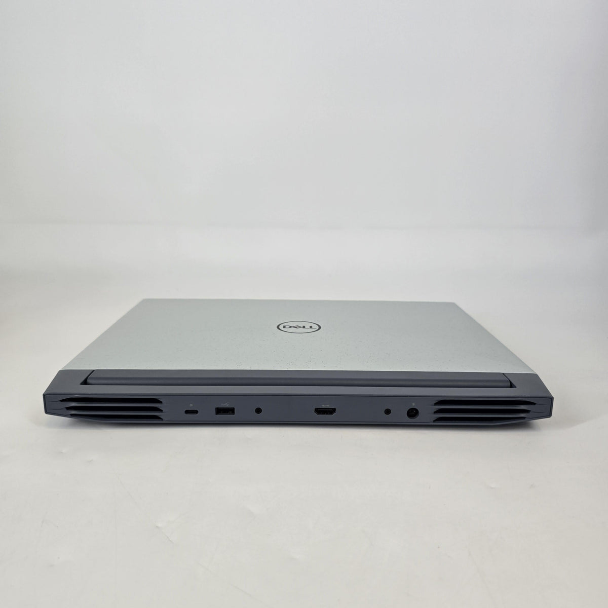 Dell G15 5515 15.6 White 3.2 GHz AMD Ryzen 7 5800H 8GB RAM 512GB Solid State Drive NVIDIA GeForce RTX 3050 Ti 4 GB