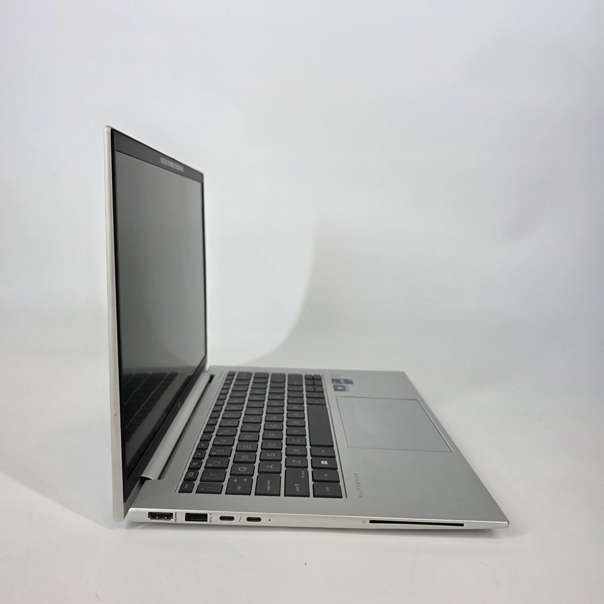 HP Elitebook 840 G9 14 Silver 1.8 GHz Intel Core i7 12th Gen. 16GB RAM 512GB Solid State Drive