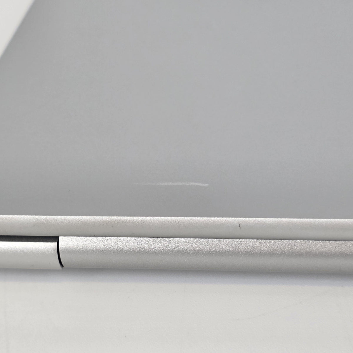 HP Elitebook 840 G9 14 Silver 1.8 GHz Intel Core i7 12th Gen. 16GB RAM 512GB Solid State Drive