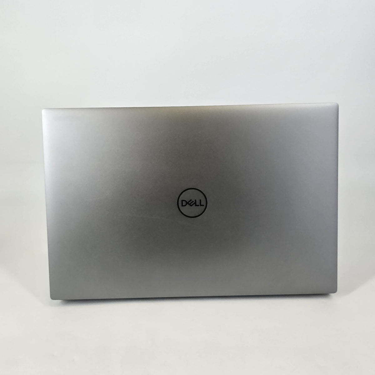 Precision 5570 15.6 Gray 2.3 GHz Intel Core i7 12th Gen. 16GB RAM 1TB Solid State Drive NVIDIA RTX A2000 8 GB