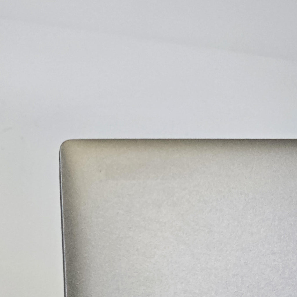 Precision 5570 15.6 Gray 2.3 GHz Intel Core i7 12th Gen. 16GB RAM 1TB Solid State Drive NVIDIA RTX A2000 8 GB