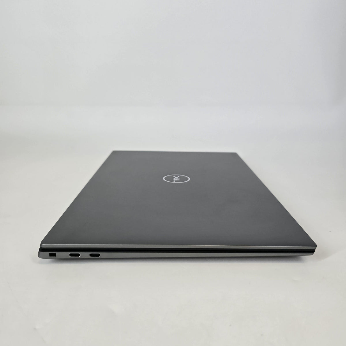 Precision 5570 15.6 Gray 2.3 GHz Intel Core i7 12th Gen. 16GB RAM 1TB Solid State Drive NVIDIA RTX A2000 8 GB