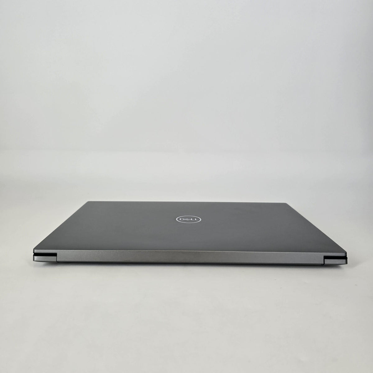 Precision 5570 15.6 Gray 2.3 GHz Intel Core i7 12th Gen. 16GB RAM 1TB Solid State Drive NVIDIA RTX A2000 8 GB
