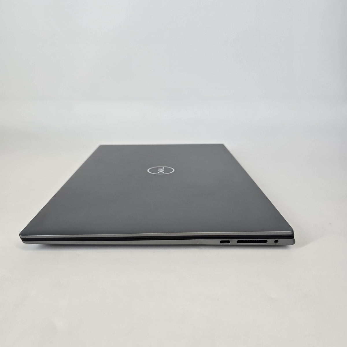 Precision 5570 15.6 Gray 2.3 GHz Intel Core i7 12th Gen. 16GB RAM 1TB Solid State Drive NVIDIA RTX A2000 8 GB