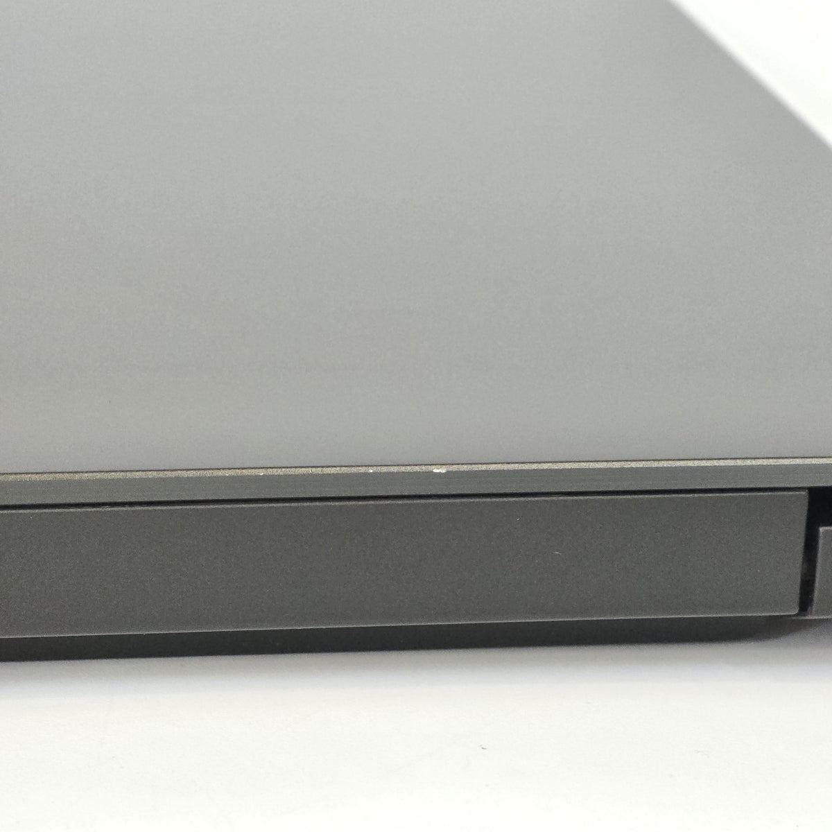 Lenovo ThinkPad P1 Gen 7 16 2024 Black 2.3 GHz Intel Core Ultra 9 32GB RAM 1TB Solid State Drive NVIDIA GeForce RTX 4070 8 GB