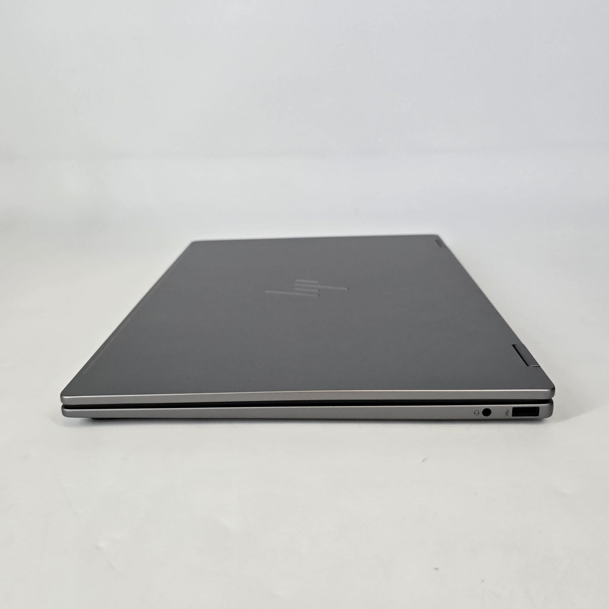 HP OmniBook X Flip 16 Eclipse Gray 2.0 GHz AMD Ryzen AI 5 340 16GB RAM 512GB Solid State Drive