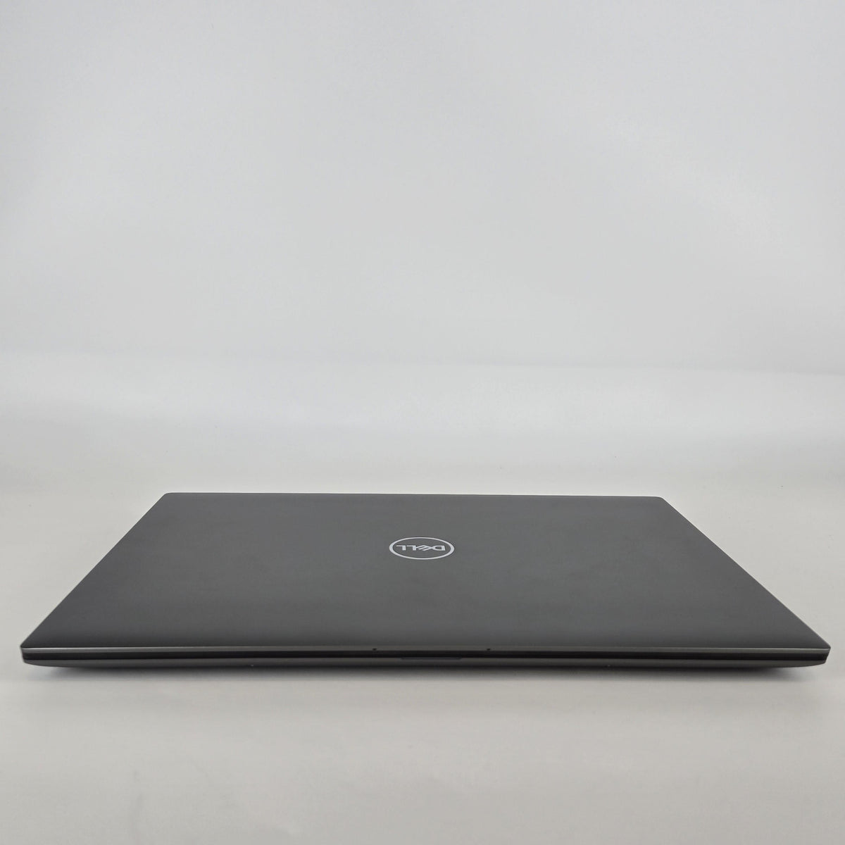 Dell Precision 5680 16 Gray 2.5 GHz Intel Core i7 13th Gen. 32GB RAM 1TB Solid State Drive NVIDIA GeForce RTX 4090 16 GB