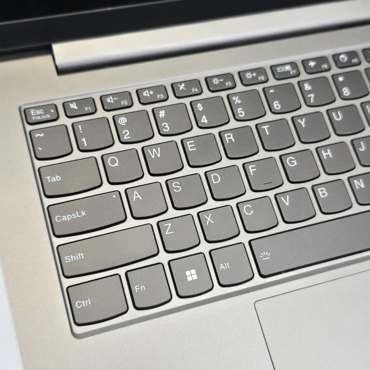 Lenovo ThinkBook 14 Gen 4 Gray 1.3 GHz Intel Core i5 12th Gen. 16GB RAM 256GB Solid State Drive