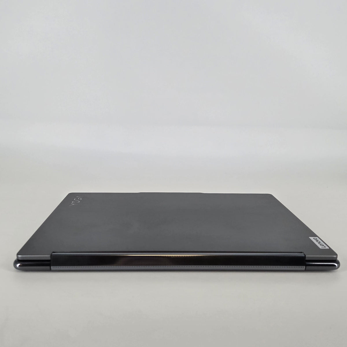 Lenovo Yoga 9i 14 Gray 1.4 GHz Intel Core Ultra 7 16GB RAM 512GB Solid State Drive