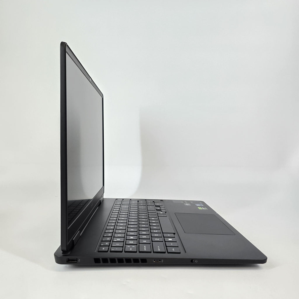 HP Omen 16 Black 2.9 GHz Intel Core Ultra 9 Series 2 16GB RAM 1TB Solid State Drive NVIDIA GeForce RTX 5070 8 GB