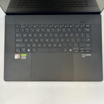 Asus ProArt P16 Black 2.0 GHz AMD Ryzen AI 9 HX 370 32GB RAM 1TB Solid State Drive NVIDIA GeForce RTX 4060 8 GB