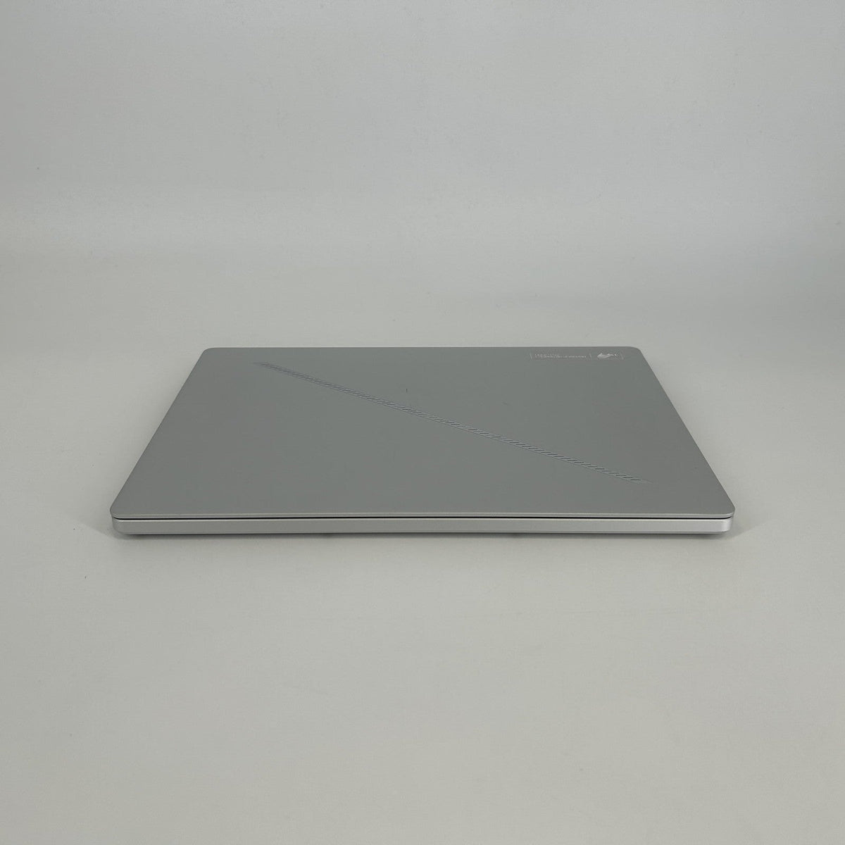 Asus ROG Zephyrus G14 GA403 14 White 4.0 GHz AMD Ryzen 9 8945HS 32GB RAM 1TB Solid State Drive NVIDIA GeForce RTX 4070 8 GB