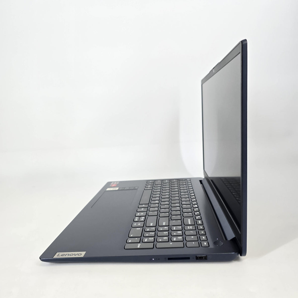 Lenovo IdeaPad 1 15.6 Abyss Blue 2.8 GHz AMD Ryzen 5 7520U 8GB RAM 256GB Solid State Drive