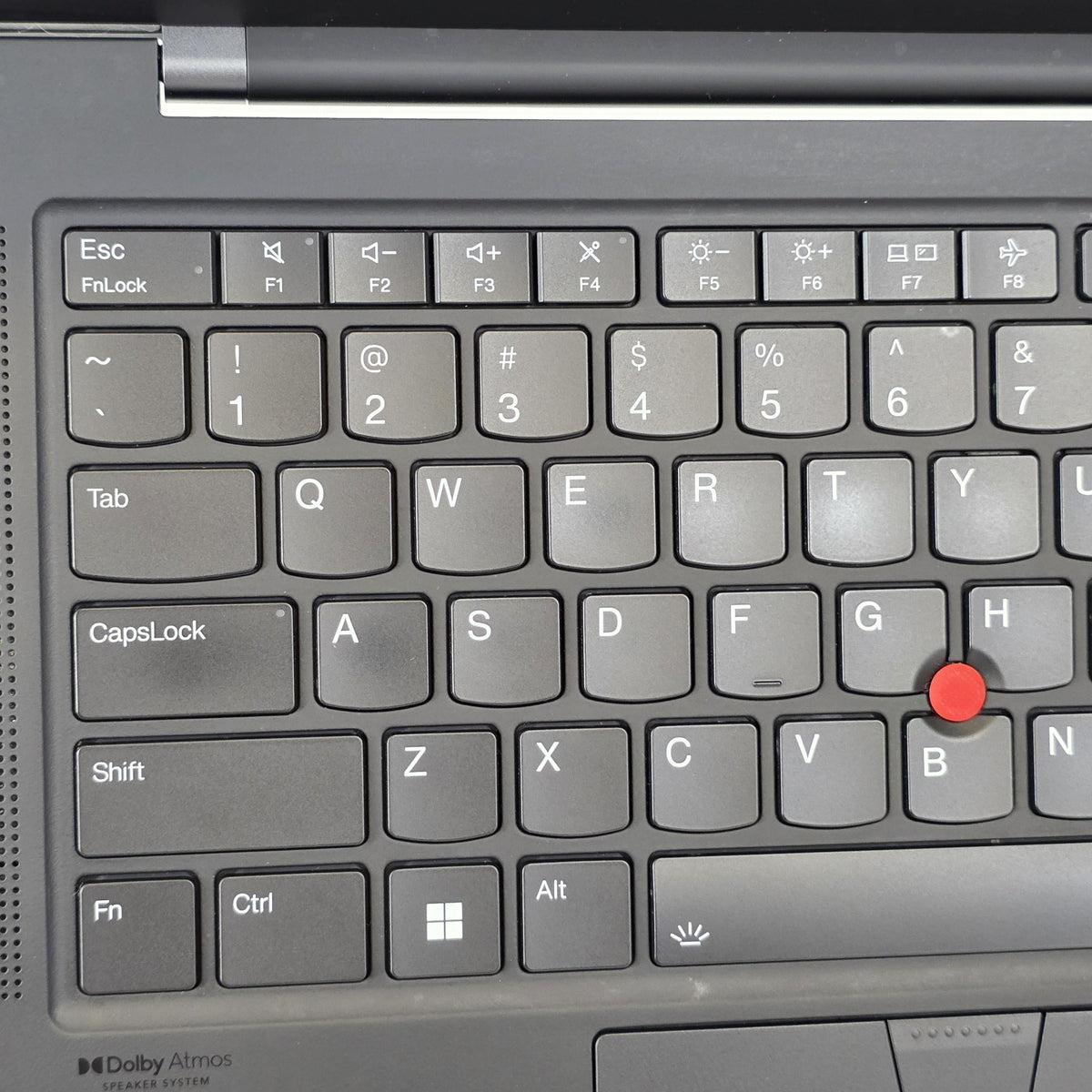 Lenovo ThinkPad X1 Carbon Gen 10 14 Black 1.8 GHz Intel Core i7 12th Gen. 32GB RAM 512GB Solid State Drive