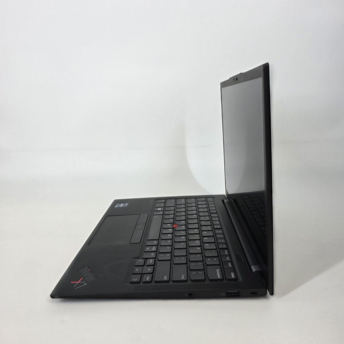 Lenovo ThinkPad X1 Carbon Gen 10 14 Black 1.8 GHz Intel Core i7 12th Gen. 32GB RAM 512GB Solid State Drive