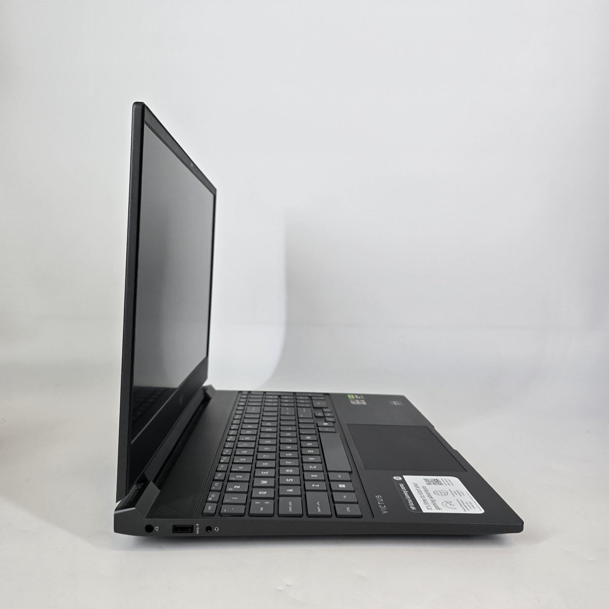 HP Victus 16.1 Gray 3.2 GHz AMD Ryzen 7 7445HS 16GB RAM 512GB Solid State Drive NVIDIA GeForce RTX 4050 6 GB