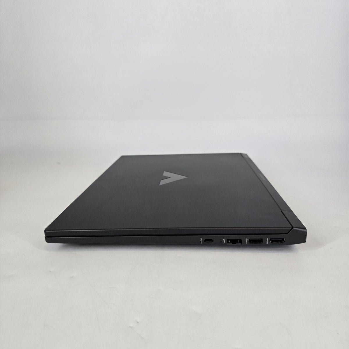 HP Victus 16.1 Gray 3.2 GHz AMD Ryzen 7 7445HS 16GB RAM 512GB Solid State Drive NVIDIA GeForce RTX 4050 6 GB