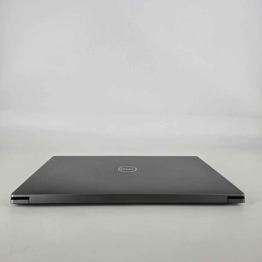 Precision 5570 15.6 Gray 2.3 GHz Intel Core i7 12th Gen. 16GB RAM 256GB Solid State Drive NVIDIA RTX A2000 8 GB