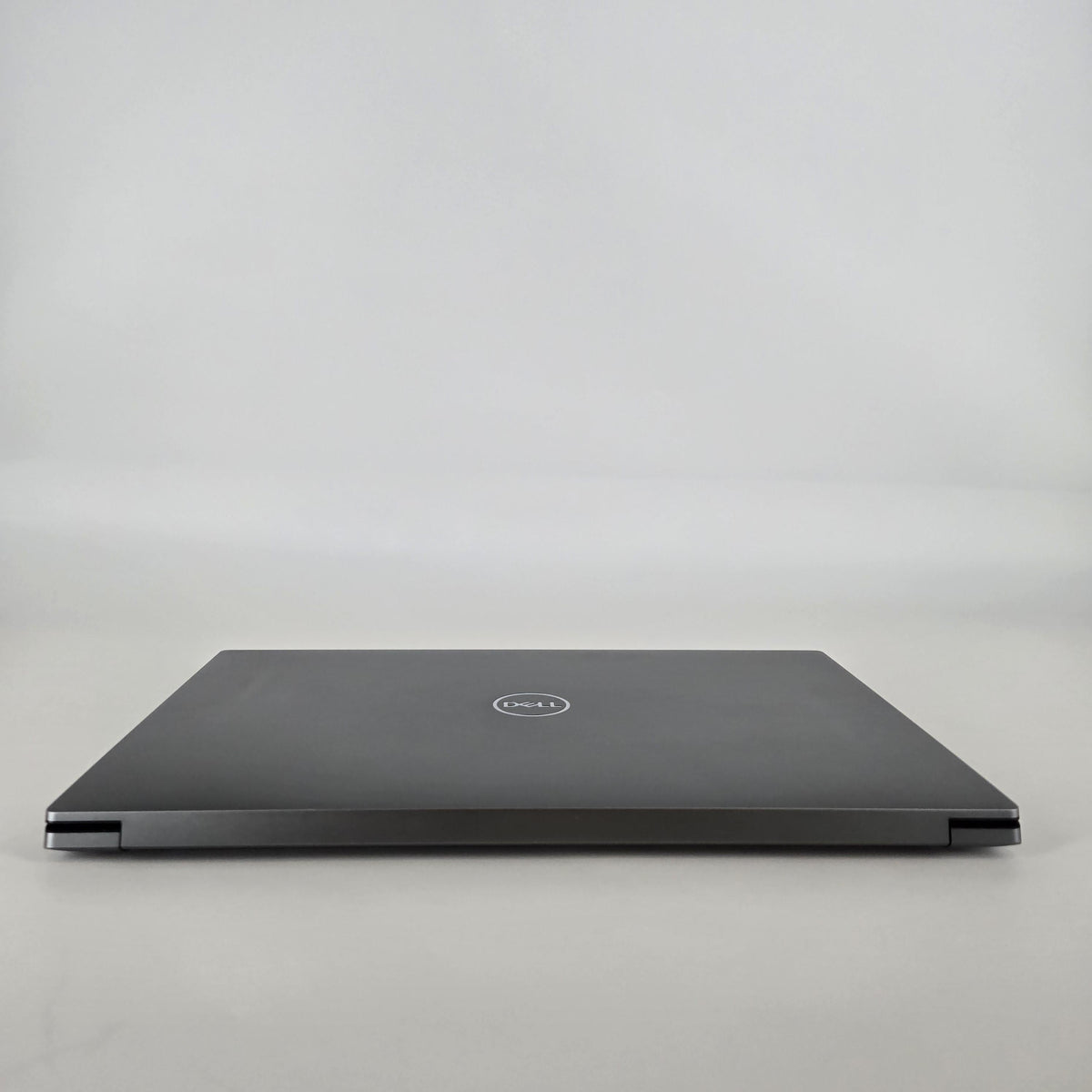 Precision 5570 15.6 Gray 2.3 GHz Intel Core i7 12th Gen. 16GB RAM 256GB Solid State Drive NVIDIA RTX A2000 8 GB