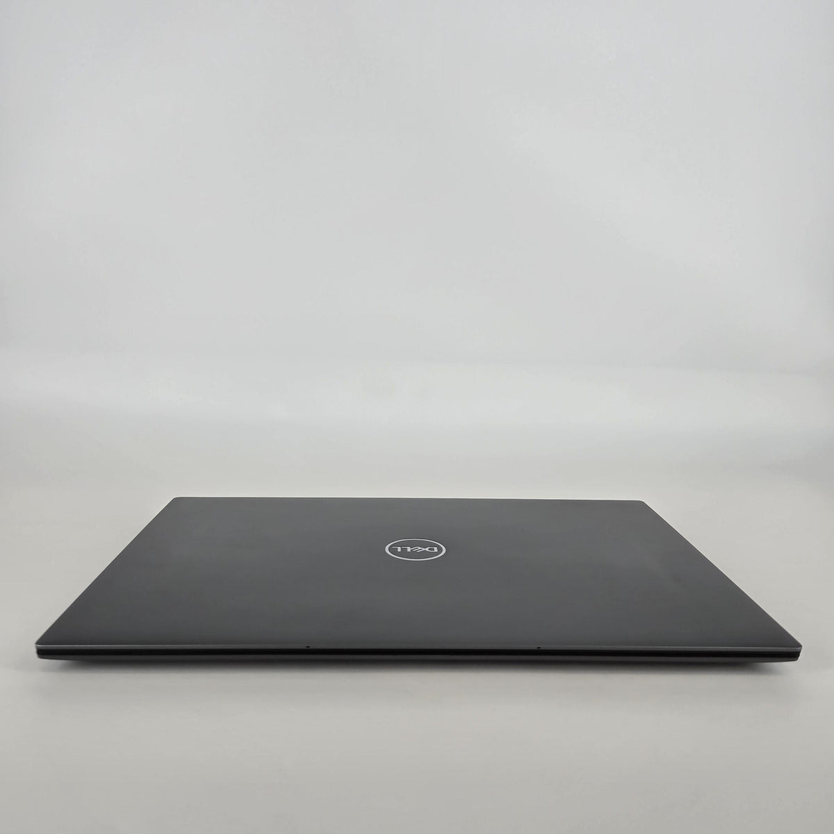 Precision 5570 15.6 Gray 2.3 GHz Intel Core i7 12th Gen. 16GB RAM 256GB Solid State Drive NVIDIA RTX A2000 8 GB
