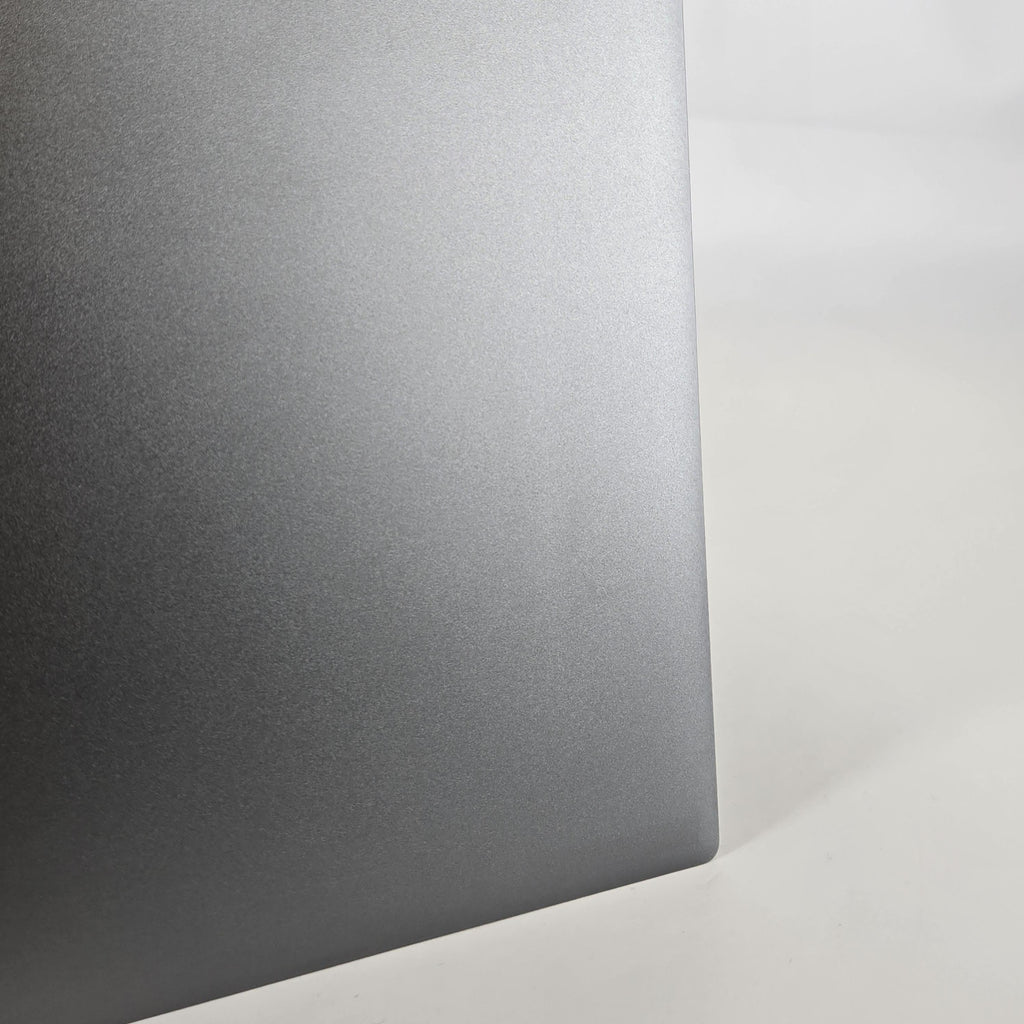 Precision 5570 15.6 Gray 2.3 GHz Intel Core i7 12th Gen. 16GB RAM 256GB Solid State Drive NVIDIA RTX A2000 8 GB