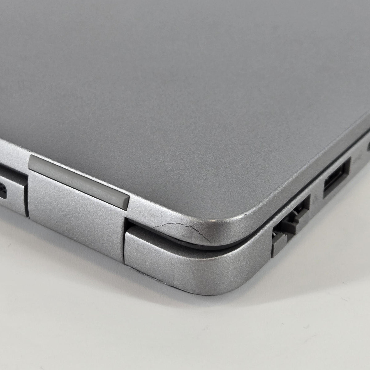 Latitude 5450 14 Gray 1.7 GHz Intel Core Ultra 7 16GB RAM 512GB Solid State Drive