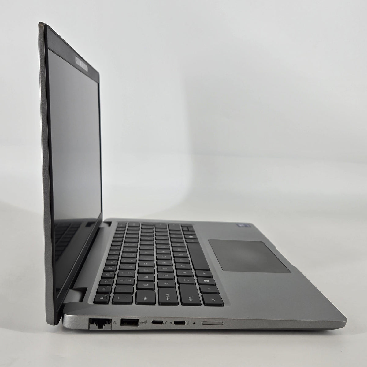 Latitude 5450 14 Gray 1.7 GHz Intel Core Ultra 7 16GB RAM 512GB Solid State Drive