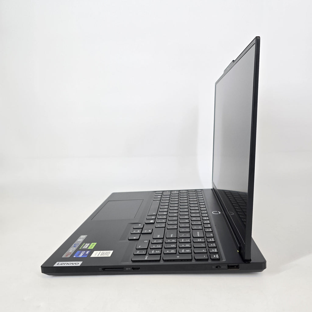 Lenovo Legion 7i Gen 9 16 Black 2.2 GHz Intel Core i9 14th Gen. 16GB RAM 1TB Solid State Drive NVIDIA GeForce RTX 4070 8 GB