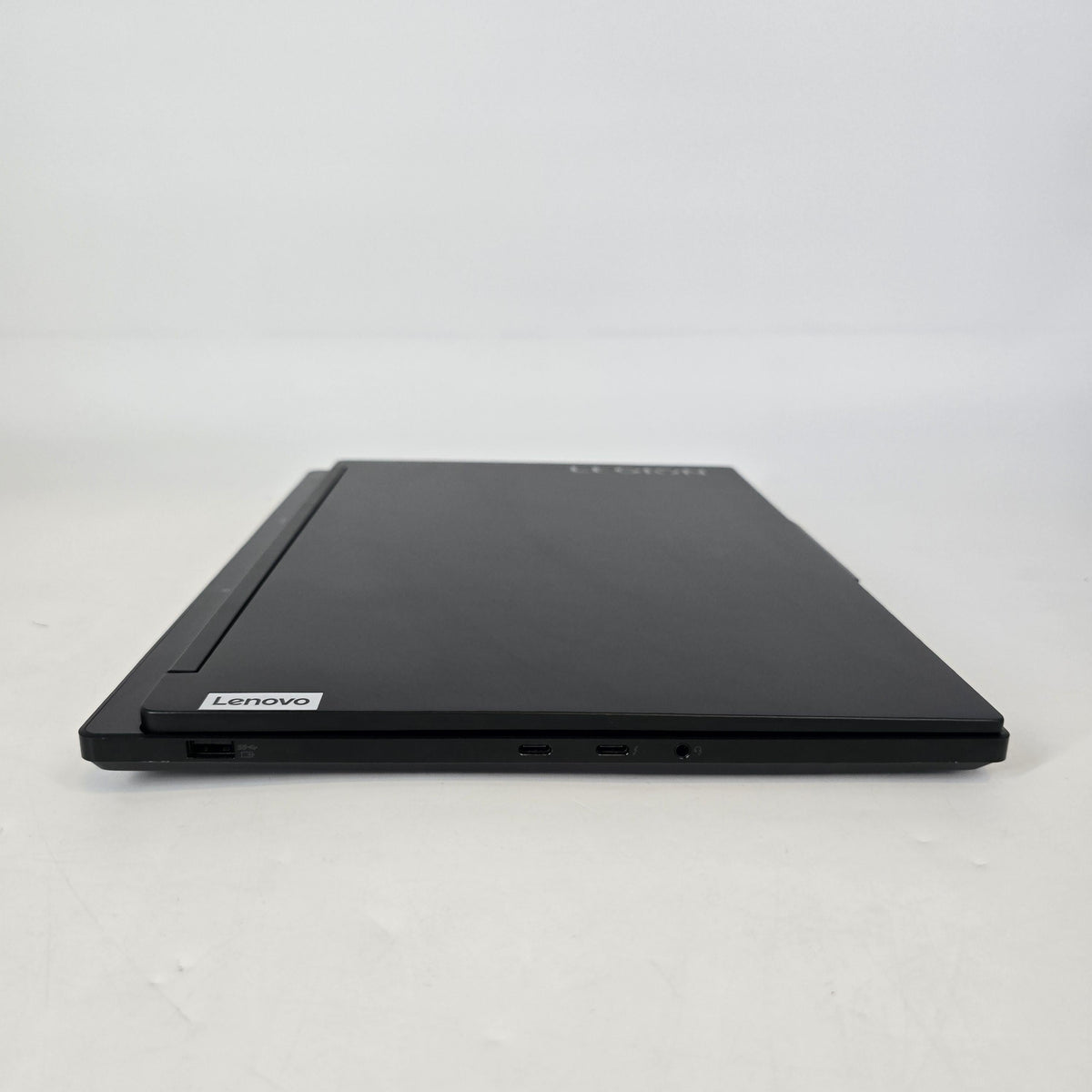 Lenovo Legion 7i Gen 9 16 Black 2.2 GHz Intel Core i9 14th Gen. 16GB RAM 1TB Solid State Drive NVIDIA GeForce RTX 4070 8 GB