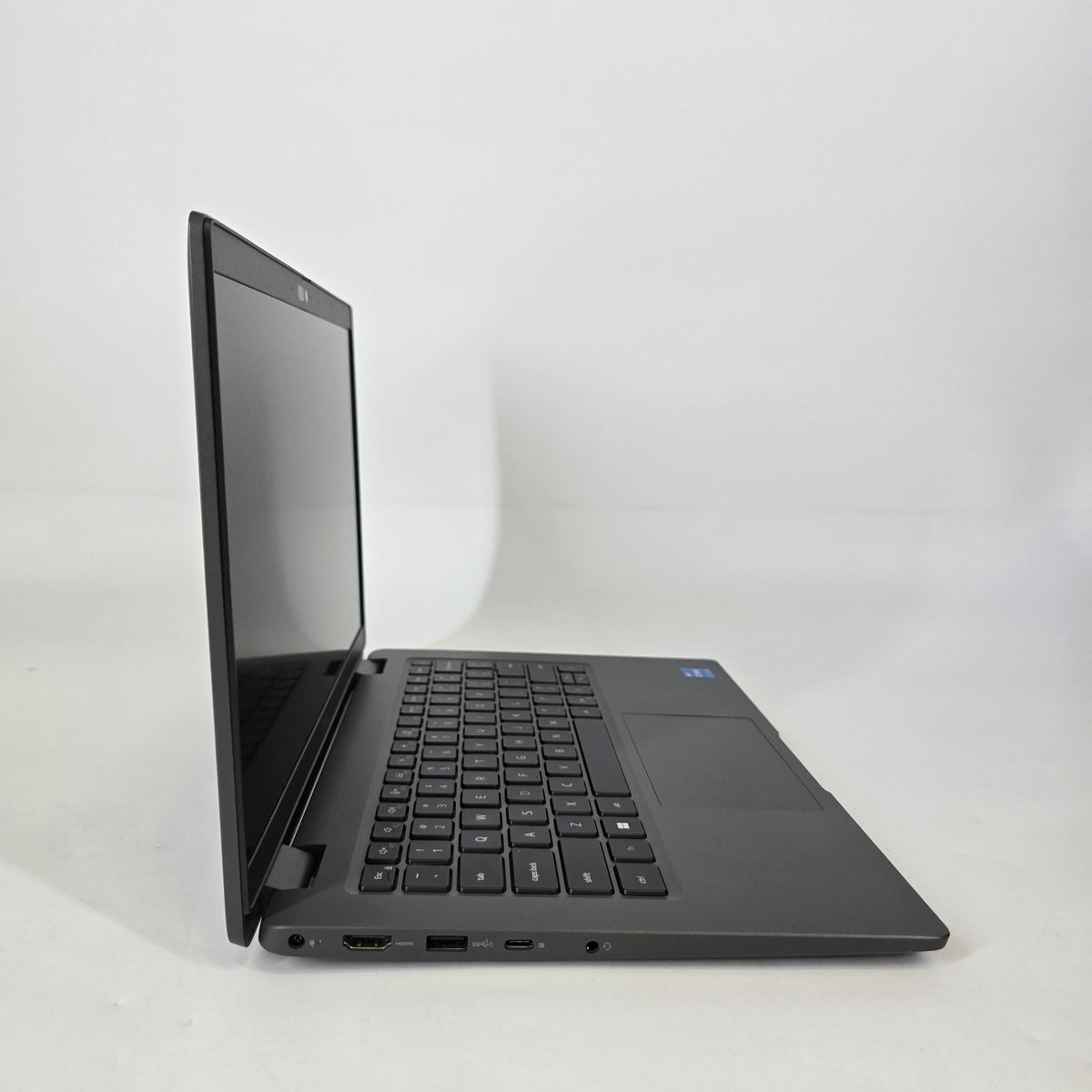 Latitude 3440 14 Gray 1.3 GHz Intel Core i5 13th Gen. 8GB RAM 256GB Solid State Drive