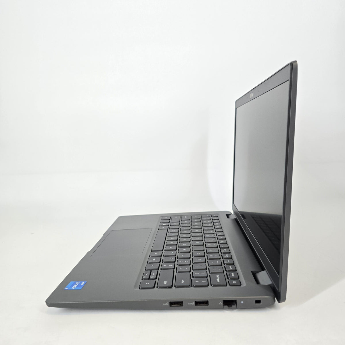 Latitude 3440 14 Gray 1.3 GHz Intel Core i5 13th Gen. 8GB RAM 256GB Solid State Drive
