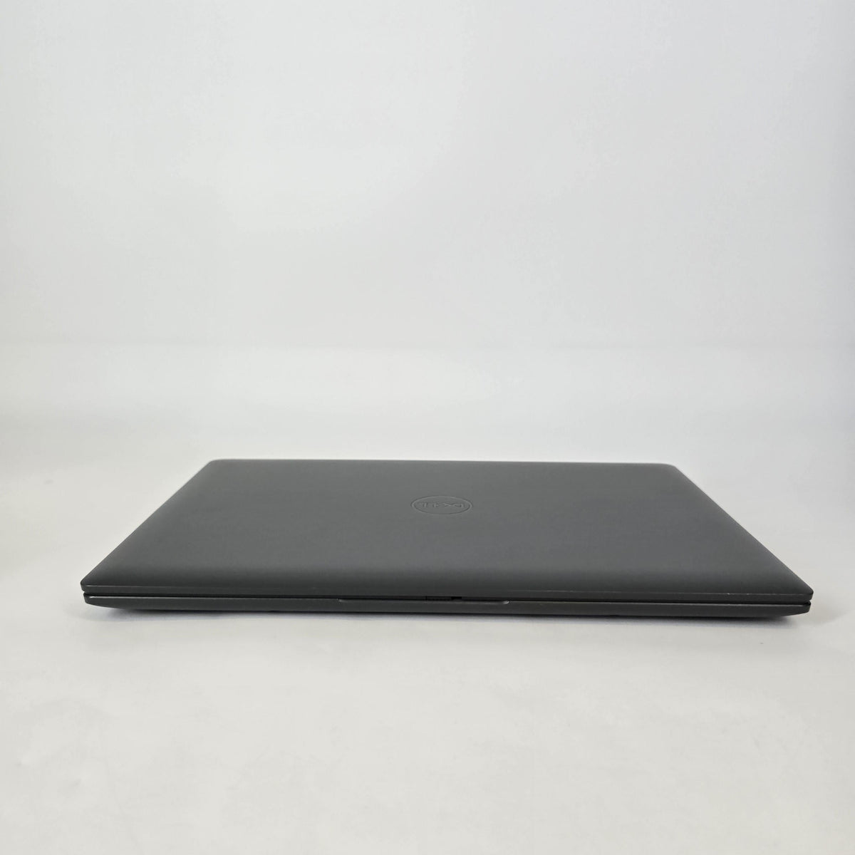 Latitude 3440 14 Gray 1.3 GHz Intel Core i5 13th Gen. 8GB RAM 256GB Solid State Drive