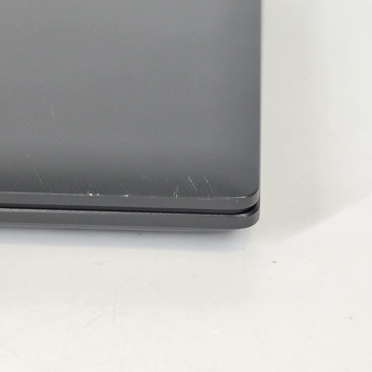 Latitude 3440 14 Gray 1.3 GHz Intel Core i5 13th Gen. 8GB RAM 256GB Solid State Drive