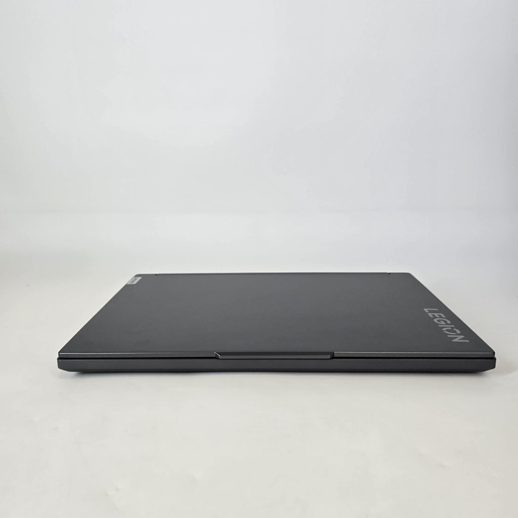 Lenovo Legion Slim 5 Gen 8 16 Gray 3.8 GHz AMD Ryzen 7 7840HS 16GB RAM 512GB Solid State Drive NVIDIA GeForce RTX 4060 8 GB